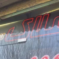 سردرود خ باغبان، دکان بهداشتی ۲۰ متراژ