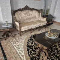 مبل سلطنتی ۹ نفره چوب گردو تمیز و سالم