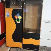 سه تا کمد نو با دوتا میز تحریر صندلی ست