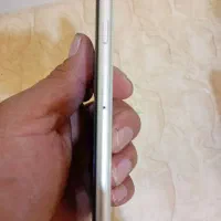 کوشی ایفون sE