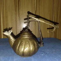 پیسوز قوری برنجی قدیمی و سنگین