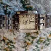 ساعت مچی مردانه سالم ژاپنی فقط شیشه میخواد