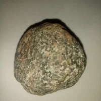 فروش 2سنگ مشکوک به شعاب سنگ و سنگ الماسی