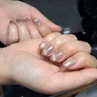 آموزش کاشت ناخن با تخفیف ویژه