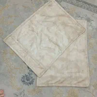 روبالشی|رختخواب، بالش، پتو|باغستان, |دیوار