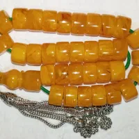 تسبیح کهربا بودار رگه دار