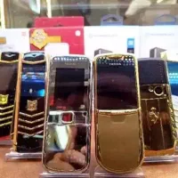 گوشی ورتو ۸۸۰۰ نوکیا شیک طلایی استیل مشکی
