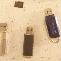 فروش فوری فلش ،و،فلش میکرو .