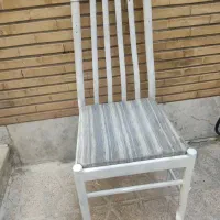 صندلی چوبی