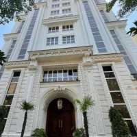 اپارتمان نیاوران ۱۳۰ متر تک واحدی