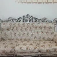 یک دست مبل سلطنتی ۹ نفر. چوب کامل ۷میلیون|مبلمان خانگی و میز عسلی|قم, شهرک مهدیه|دیوار