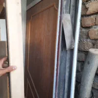 درب اتاق به همراه کف بند