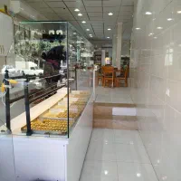 نیروی  سالندار فروشنده خانم|استخدام خدمات فروشگاه و رستوران|قم, انسجام|دیوار