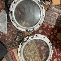 پنجره شیشه ای موتور خانه لنج تر تمیز