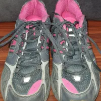 کتونی آی رانر و کپ(کلاه)