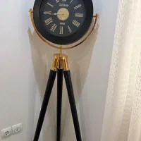 ساعت ایستاده