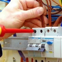 برقکار ساختمان و صنعتی