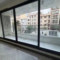 142-متر-نوساز-لابی-و-سرایداری-غرق-نور