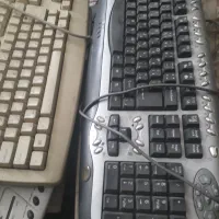 کیبورد اسپیکر و مانیتور  کامپیوتر|قطعات و لوازم جانبی رایانه|اصفهان, سرچشمه|دیوار