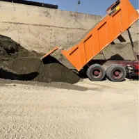 راننده کمپرسی  زیر مایلر