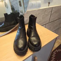 نیم بوت در حد نو سایز ۳۹