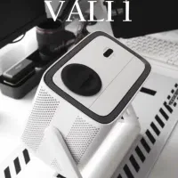 پروژکتور Wanbo Vali 1 Pro  با پایه و هوشمنده