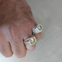 انگشتز موزنایت