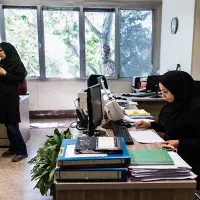 خانم مسلط به تولید محتوا