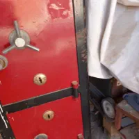گاوصندوق|ابزارآلات|یزد, |دیوار