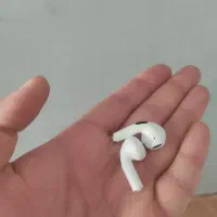 هدفون فقط یکی از گوشی ها نیاز به تعمیر جزئی داره.|لوازم جانبی موبایل و تبلت|محمدیه-قزوین, |دیوار