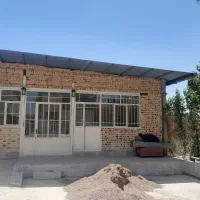 خانه ویلایی به همراه حیاط متراژ ۱۰۰متر