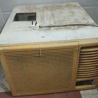 کولر پنجره ای ۲۵۰۰۰ سوپرا موتور بزرگ سالم و روشن.