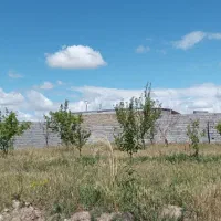 زمین چهار دیواری