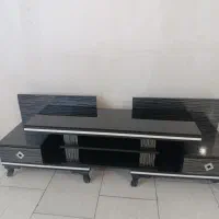 میز تلویزیون در حد نو