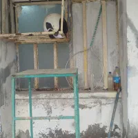 چهارپایه آهنی ومیز کار آهنی