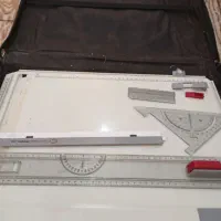 کیف ووسایل رشته معمــاری