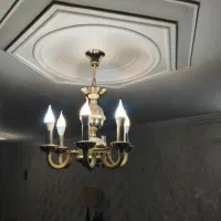 یک جفت لوستر به فروش میرسد