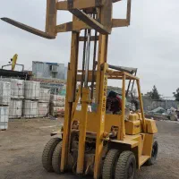 لیفتراک ۵تن سالم آماده کار فروشی