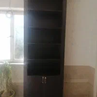 کتابخانه MDF سالم و تمیز