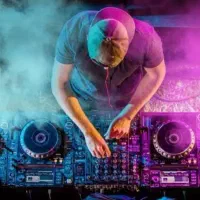دی جی حرفه ای - perftional DJ