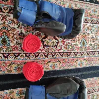 دستکش بوکس با بانداژ|تجهیزات ورزشی|بروجرد, |دیوار