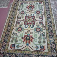 فرش آشپز خانه در حد نو سالم سالم