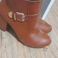 بوت سایز 38 ب 37 میخوره|کیف، کفش، کمربند|بروجرد, |دیوار