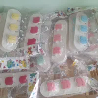 گیره آویز چسبی