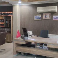 دفتر اداری 71 متری مبله + 30 متر انبار در حسن آباد