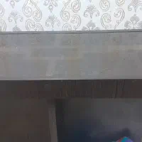 جلو مبلی .یه عدد بزرگ ۴ تا کوچک