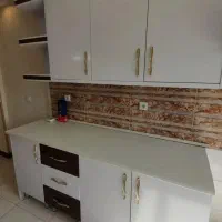 کابینت هایگلاس در حد نو         کابینت دست دوم