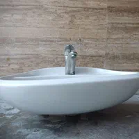 روشویی سرامیکی سالم به همراه شیرآلات|لوازم سرویس بهداشتی|چالوس, |دیوار