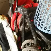 کالسکه بچه کاملا سالم.تاشو