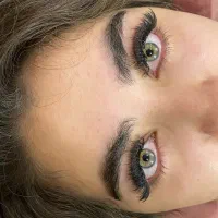 اکستنشن مژه و لیفت مژه و ابروحرفه ای و مطمئن